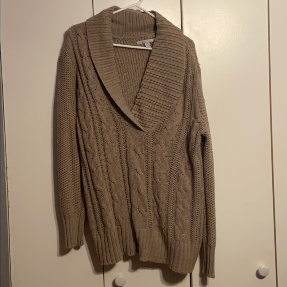 Old navy sweater